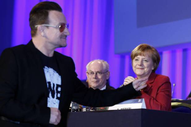 Bono és Merkel / Forrás: image.stern.de